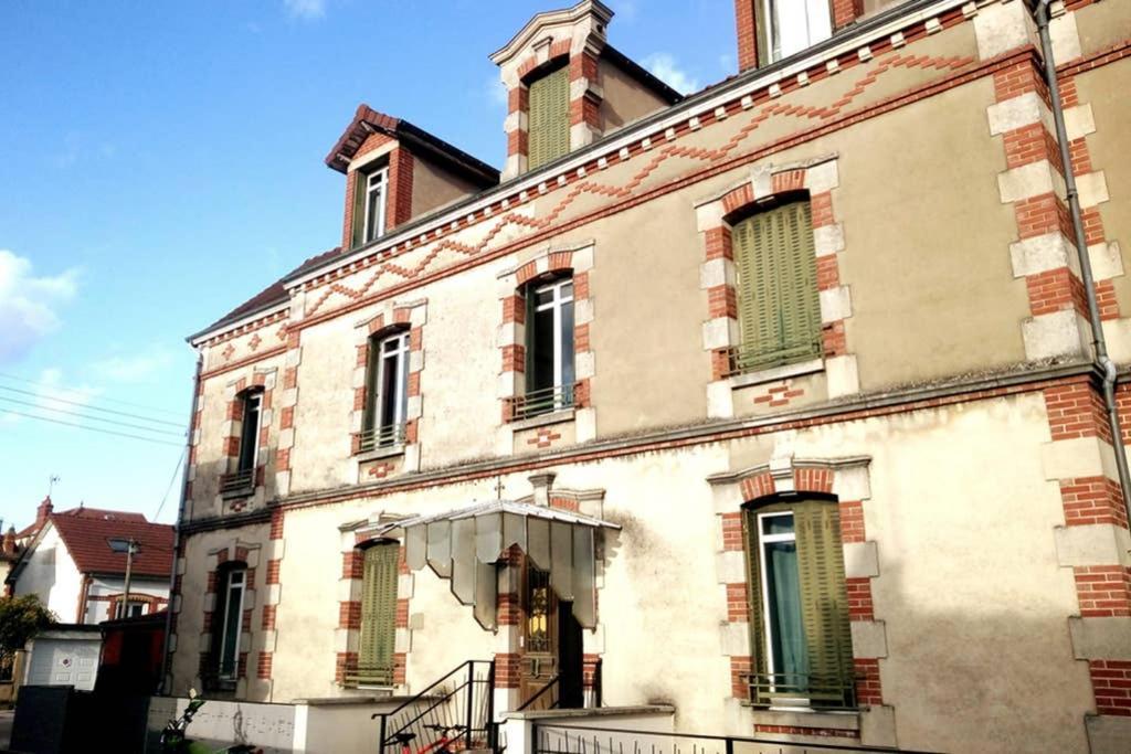 Sainte-SavineL'Evasion... Balneo.アパートメント エクステリア 写真